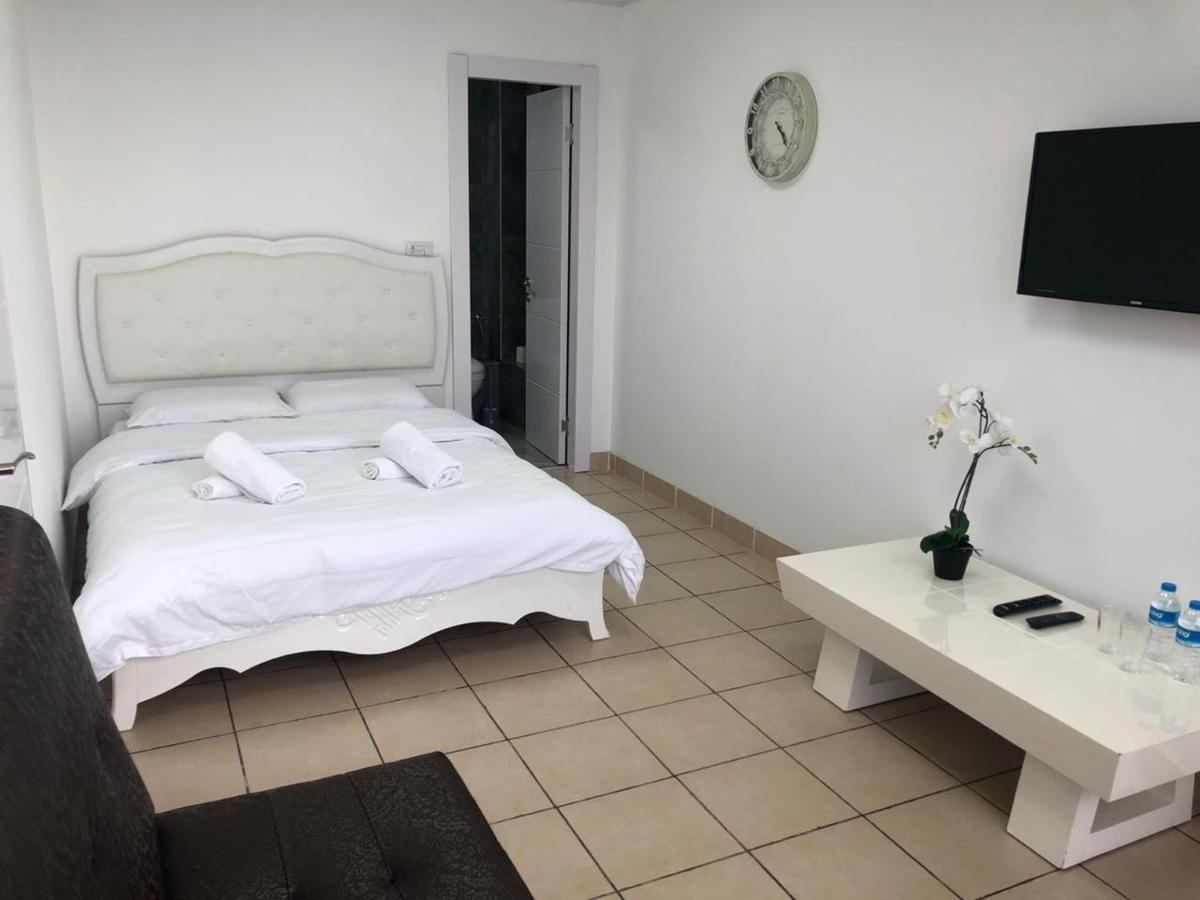 Sea Line Hotel From R&A Group Bat Yam Eksteriør bilde