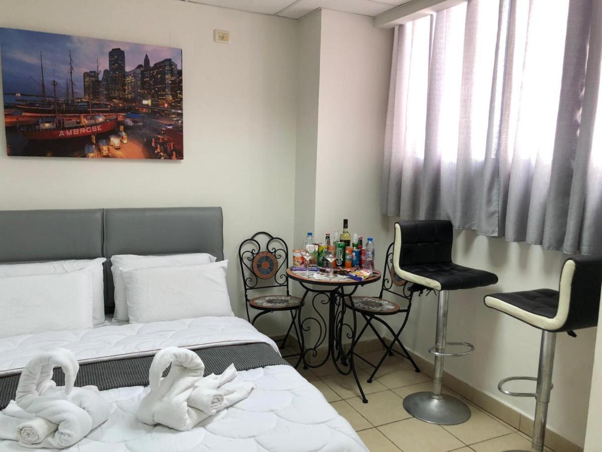 Sea Line Hotel From R&A Group Bat Yam Eksteriør bilde