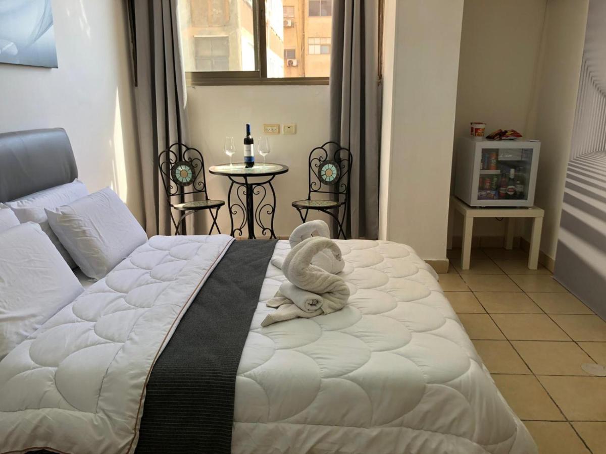Sea Line Hotel From R&A Group Bat Yam Eksteriør bilde