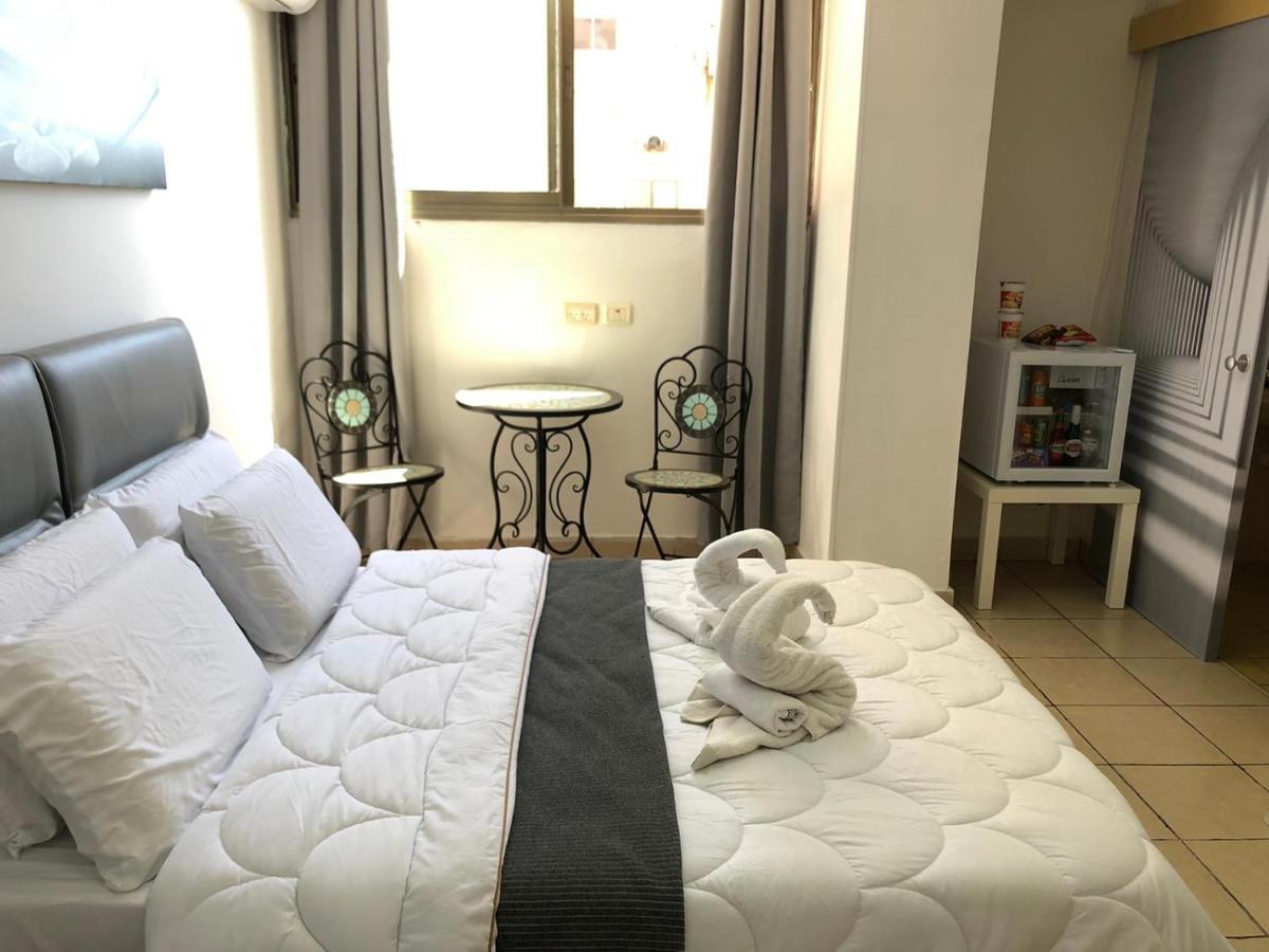Sea Line Hotel From R&A Group Bat Yam Eksteriør bilde