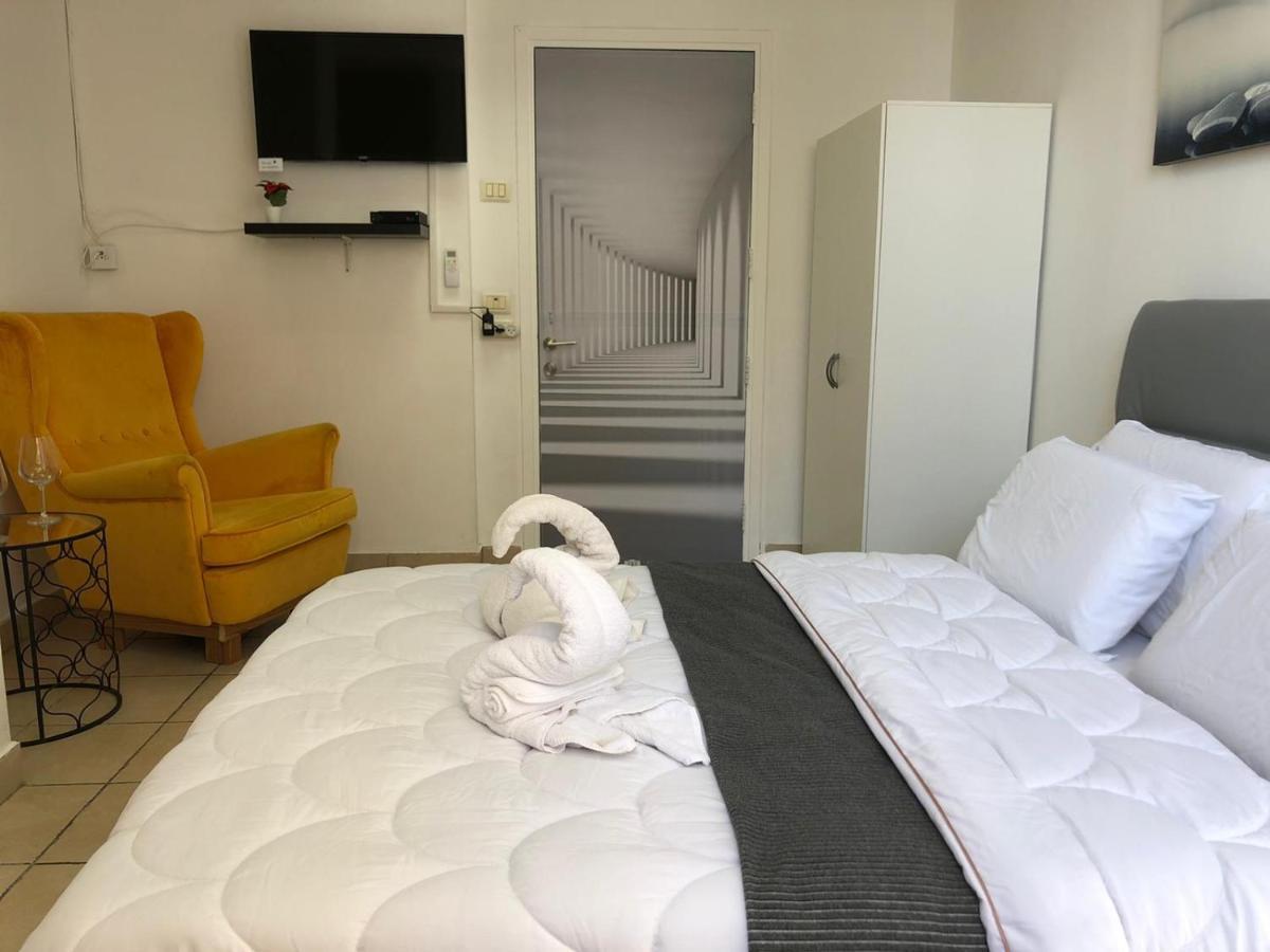 Sea Line Hotel From R&A Group Bat Yam Eksteriør bilde