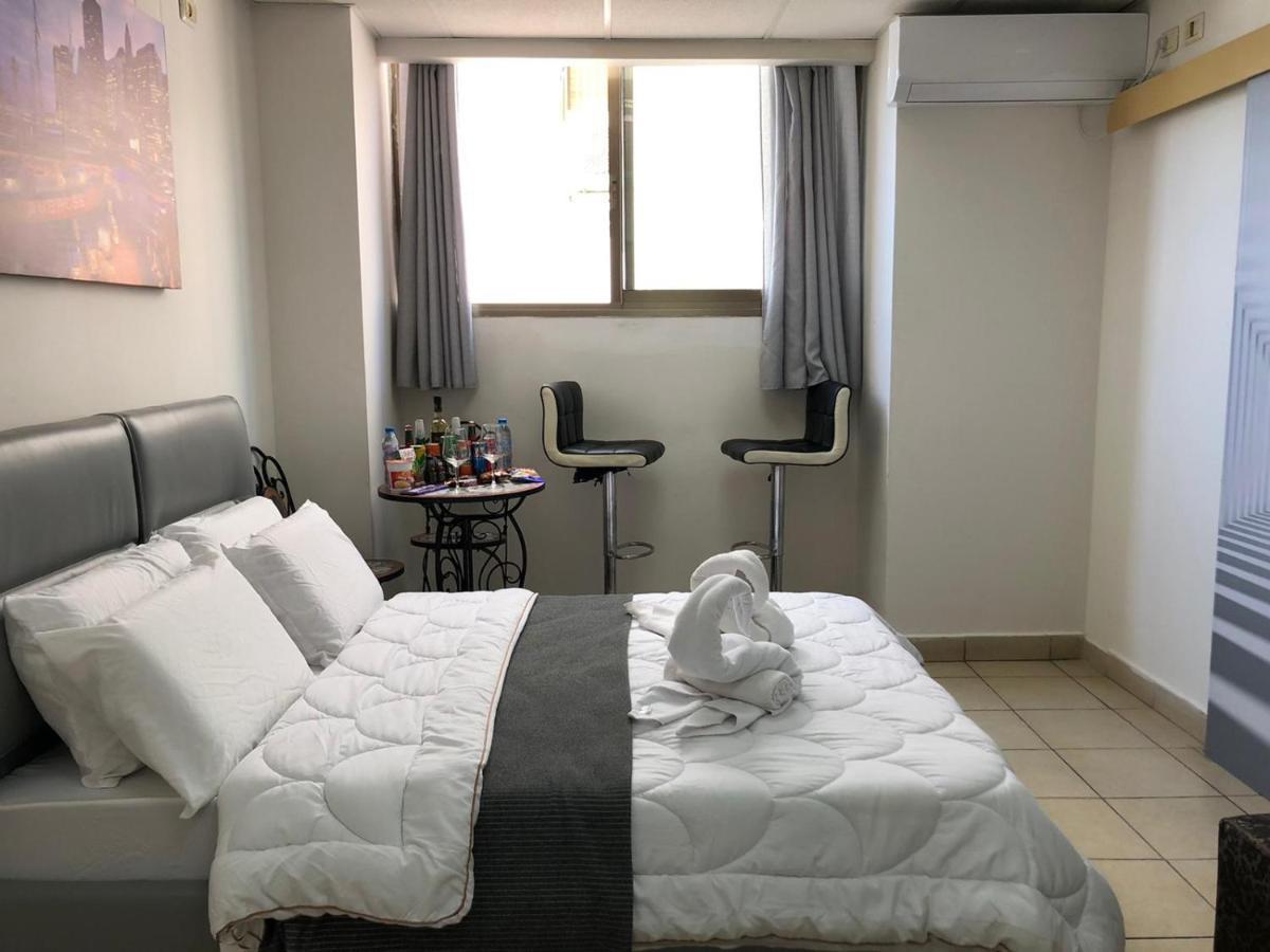 Sea Line Hotel From R&A Group Bat Yam Eksteriør bilde