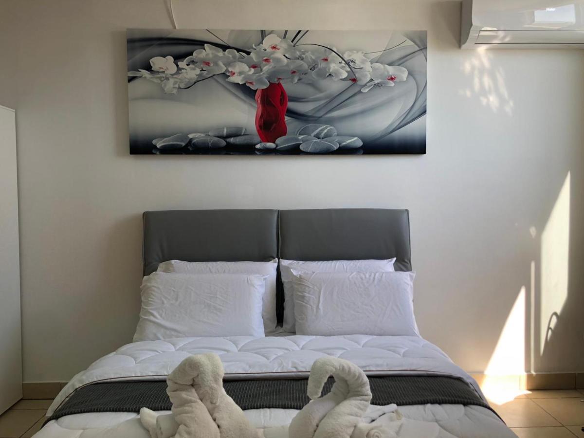 Sea Line Hotel From R&A Group Bat Yam Eksteriør bilde